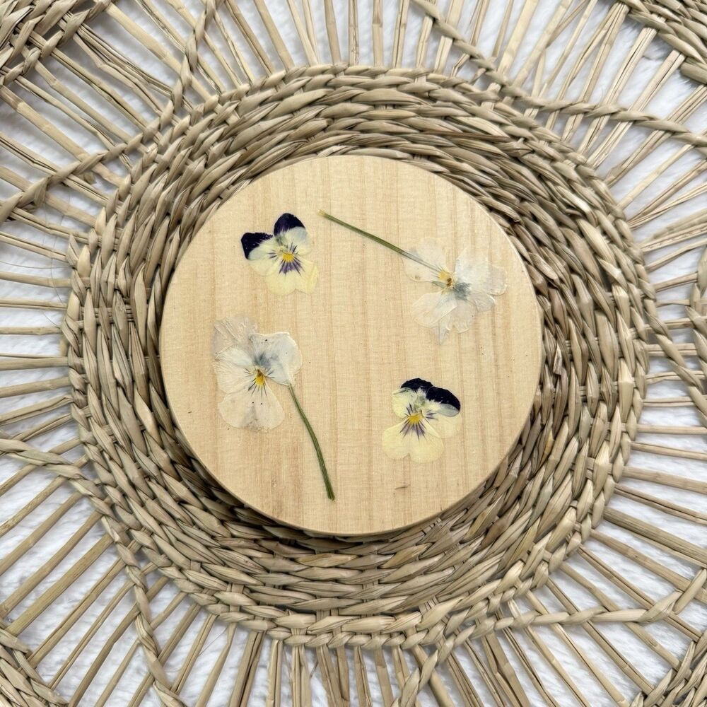 Handmade Wooden Round Dried Violas Flower Coaster
